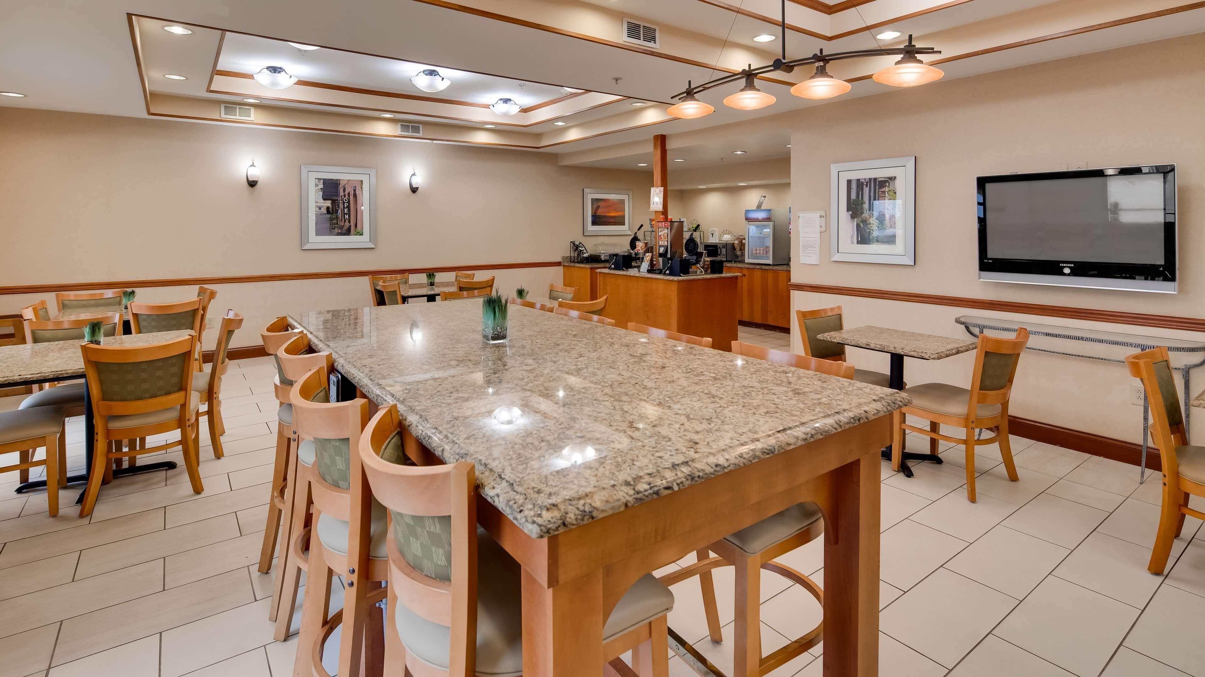Best Western Executive Inn - Latta Berrys Crossroads Dış mekan fotoğraf