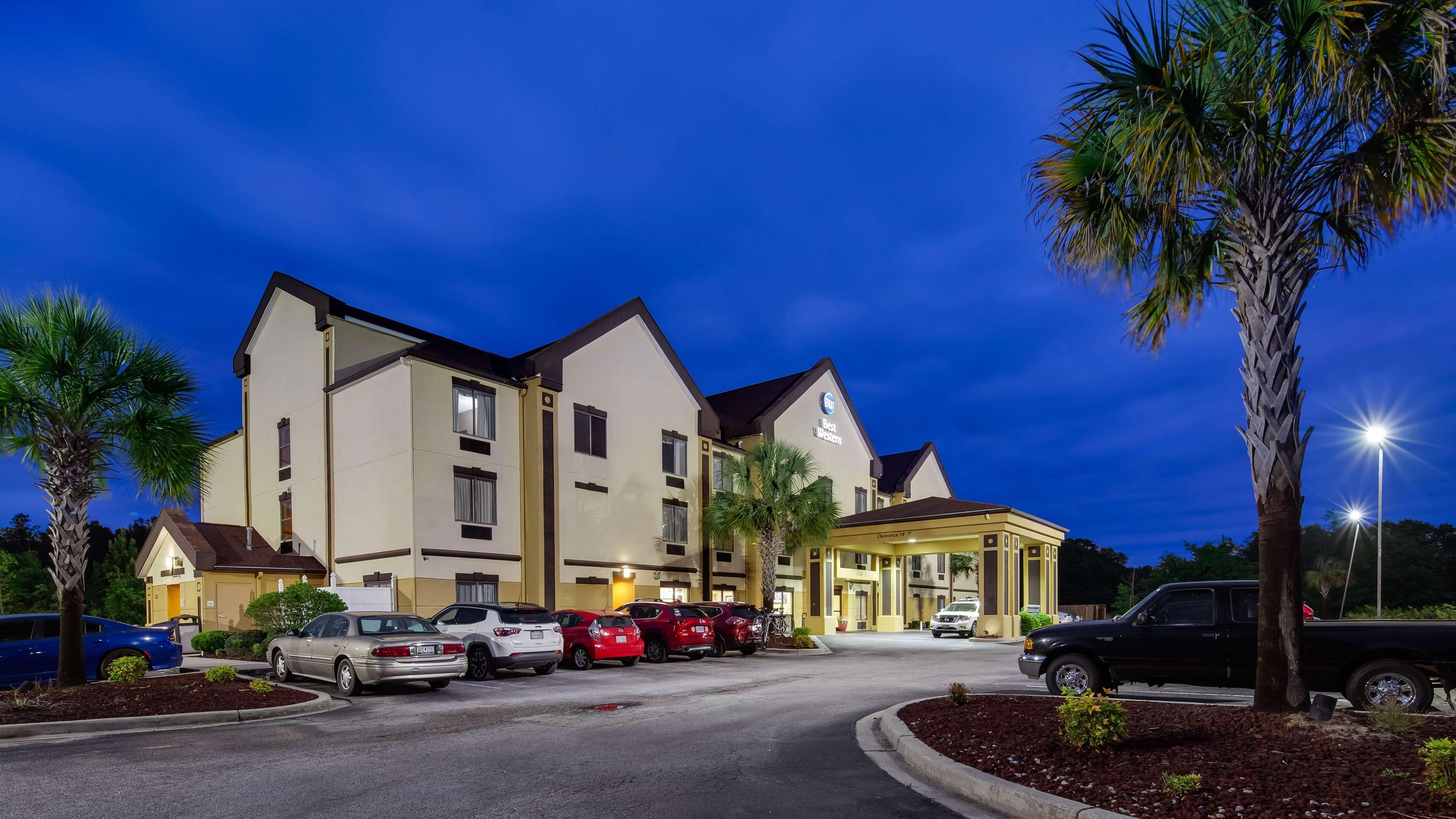 Best Western Executive Inn - Latta Berrys Crossroads Dış mekan fotoğraf